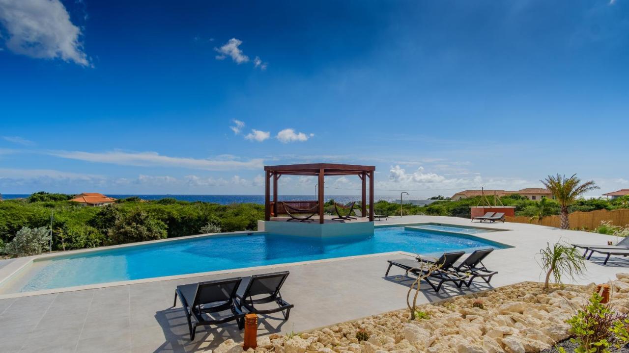 Coral Estate Ocean View Apartments 威廉斯塔德 外观 照片